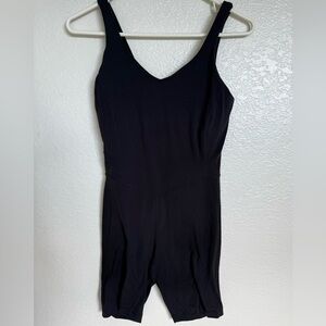 Lulumon black bodysuit Size 4